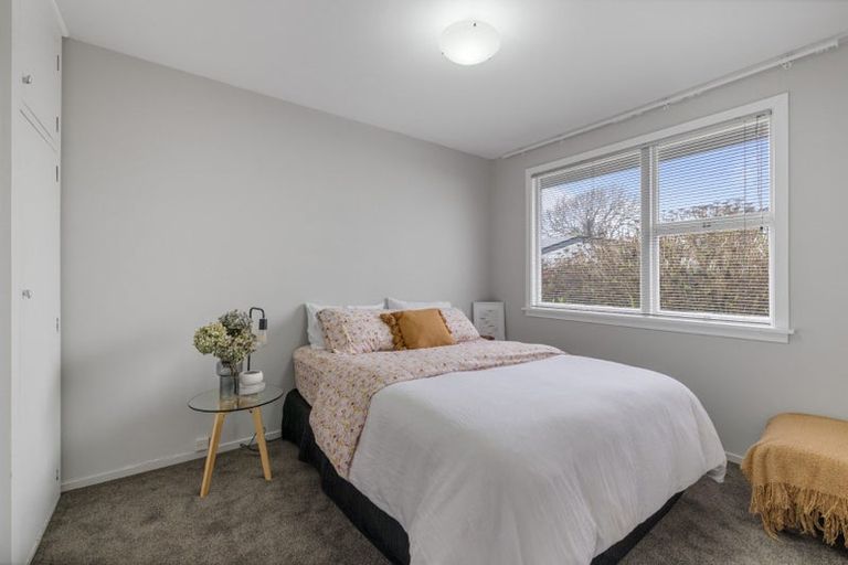 Photo of property in 2/40a Brookside Terrace, Bryndwr, Christchurch, 8053