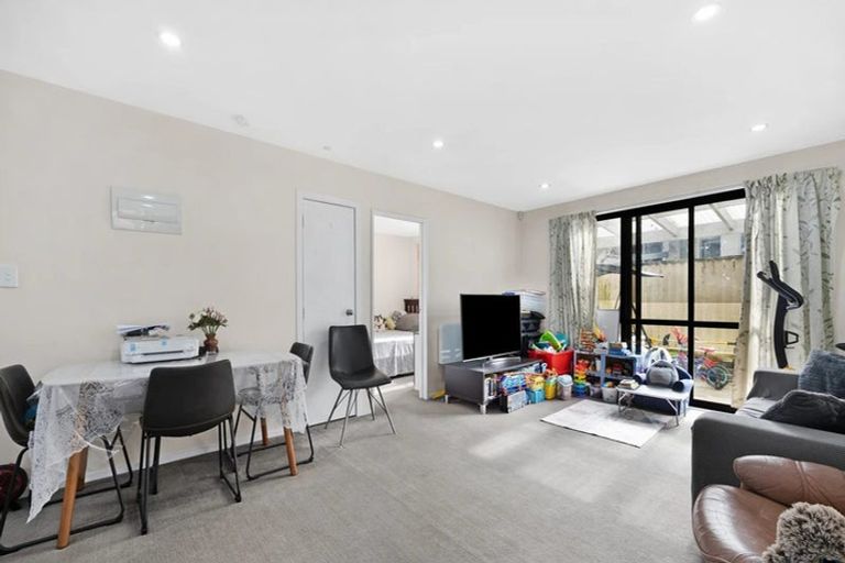 Photo of property in 39 Casuarina Road, Half Moon Bay, Auckland, 2012