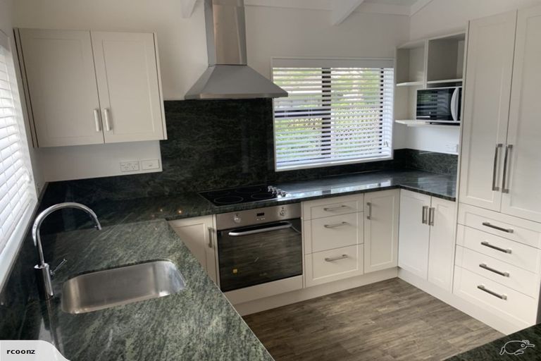 Photo of property in 16b Clare Street, Cambridge, 3434