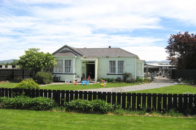 Photo of property in 11 Montgomery Street, Cheviot, 7310