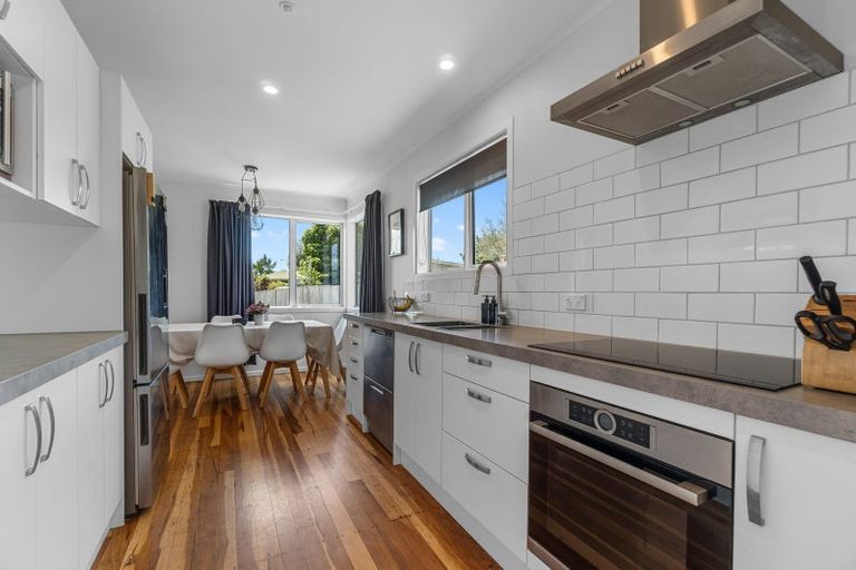 Photo of property in 21 Rosalind Street, Deanwell, Hamilton, 3206