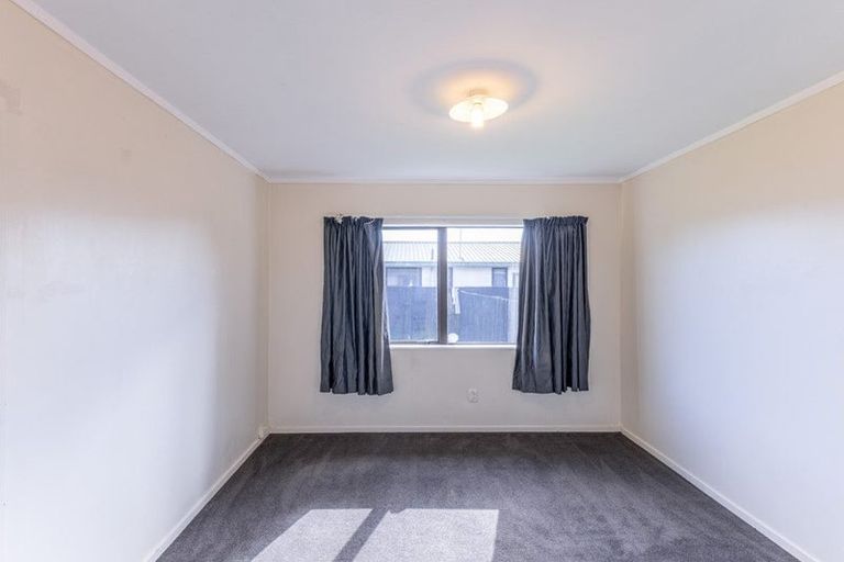 Photo of property in 129a Avalon Drive, Nawton, Hamilton, 3200