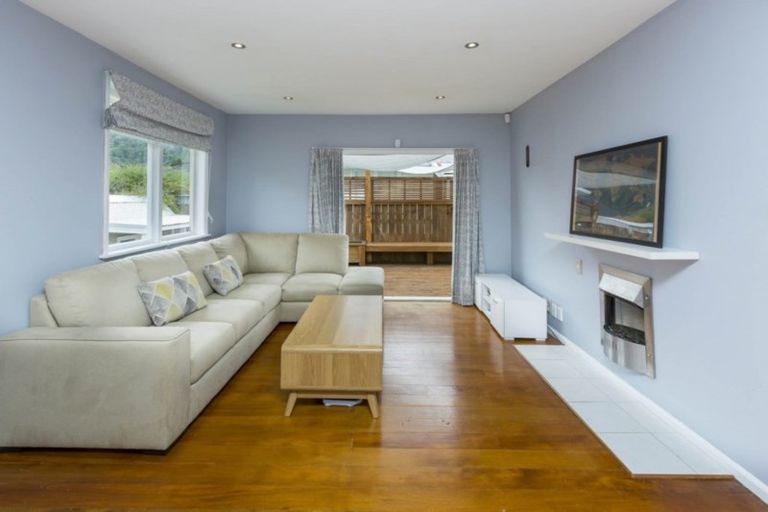 Photo of property in 3 Hector Grove, Trentham, Upper Hutt, 5018