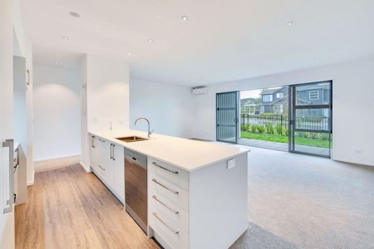 Photo of property in 4/27 Dida Park Drive, Kumeu, 0810