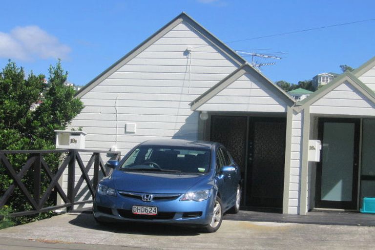 Photo of property in 18b Saint Michaels Crescent, Kelburn, Wellington, 6012