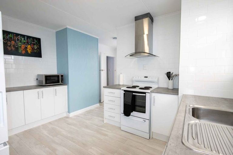 Photo of property in 5 Dowding Street, Melville, Hamilton, 3206