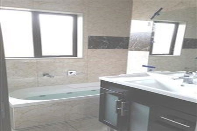 Photo of property in 116a Royal Road, Massey, Auckland, 0614