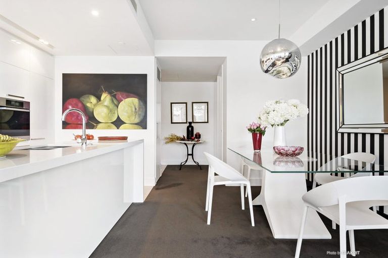 Photo of property in 804/1 Market Lane, Wellington Central, Wellington, 6011