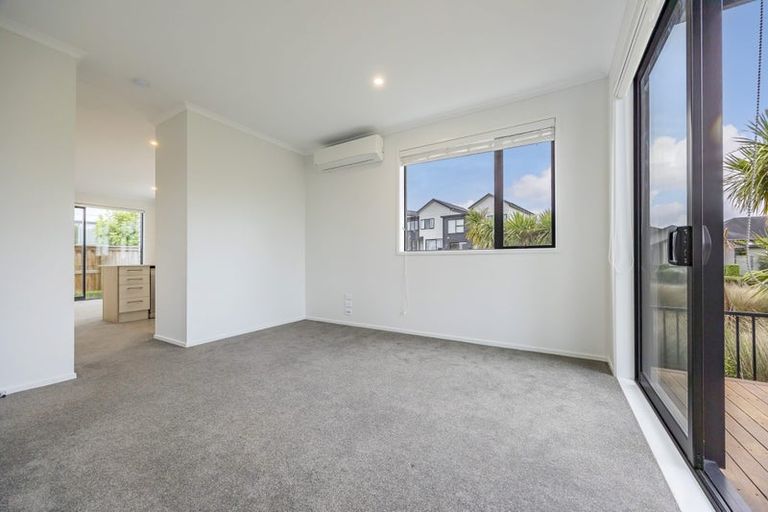 Photo of property in 23a Nellie Drive, Kumeu, 0810