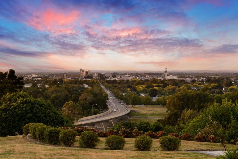 Photo of property in 27 The Strand, Fitzherbert, Palmerston North, 4410