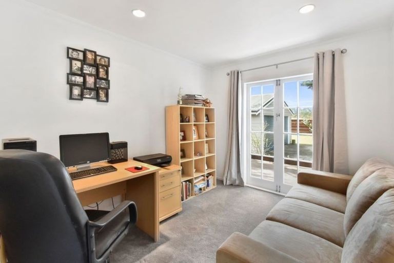 Photo of property in 27 Stevenson Road, Clarks Beach, 2122