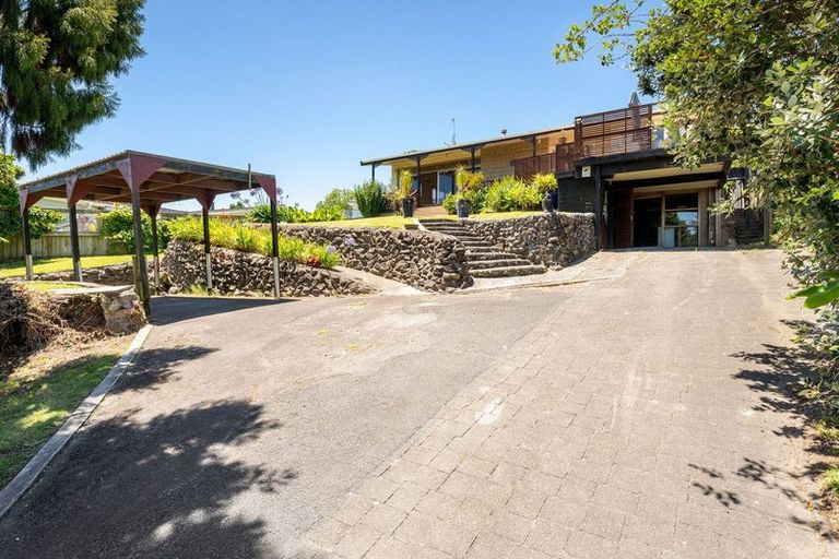 Photo of property in 200 Welcome Bay Road, Welcome Bay, Tauranga, 3112