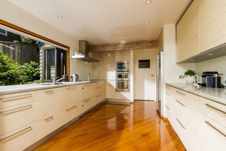 Photo of property in 2/20 Whitby Crescent, Mairangi Bay, Auckland, 0630