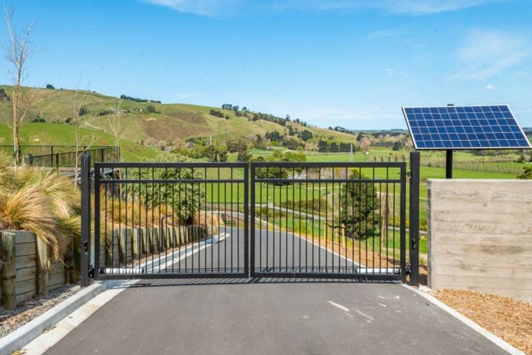 Photo of property in 10 Kapuka Lane, Kennedys Bush, Christchurch, 8025