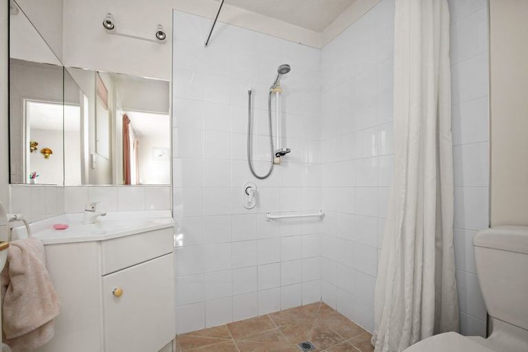 Photo of property in 6 Old Bridge Road, Bridge Hill, Alexandra, 9320