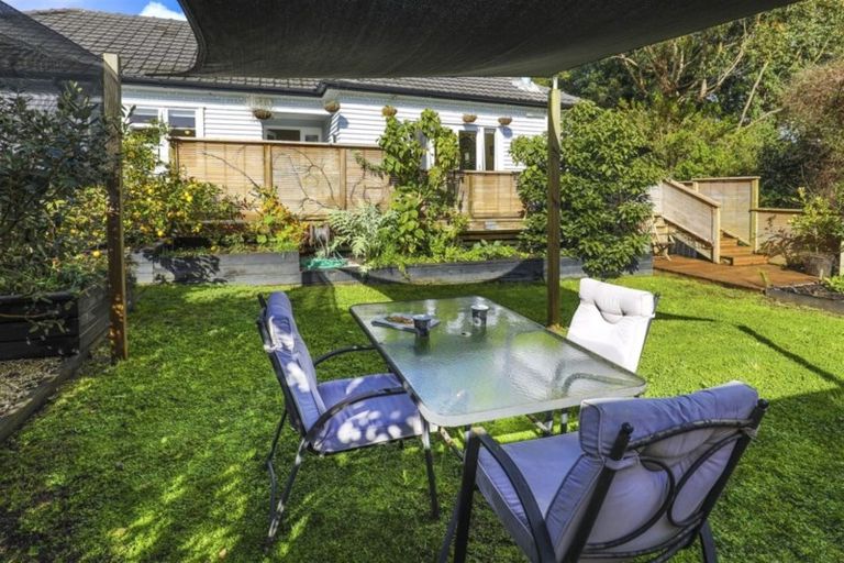 Photo of property in 1/36 Tudor Road, Henderson, Auckland, 0610