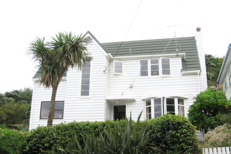 Photo of property in 11 Knoll Street, Island Bay, Wellington, 6023
