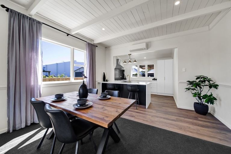 Photo of property in 56 Vogel Street, Hawera, 4610