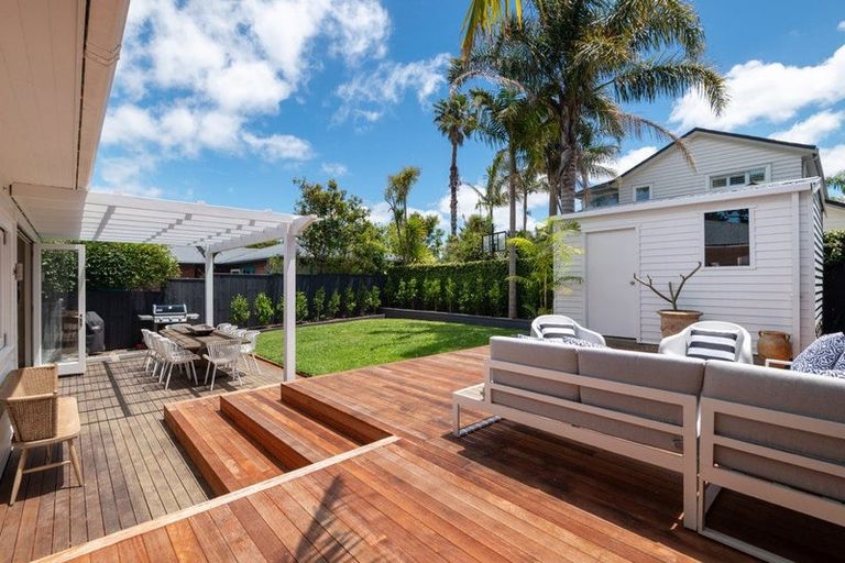 Photo of property in 40 Ngataringa Road, Devonport, Auckland, 0624