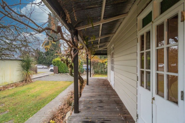 Photo of property in 81 Mckenzie Street, Geraldine, 7930