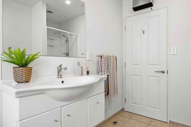 Photo of property in 9 Country Palms Drive, Halswell, Christchurch, 8025