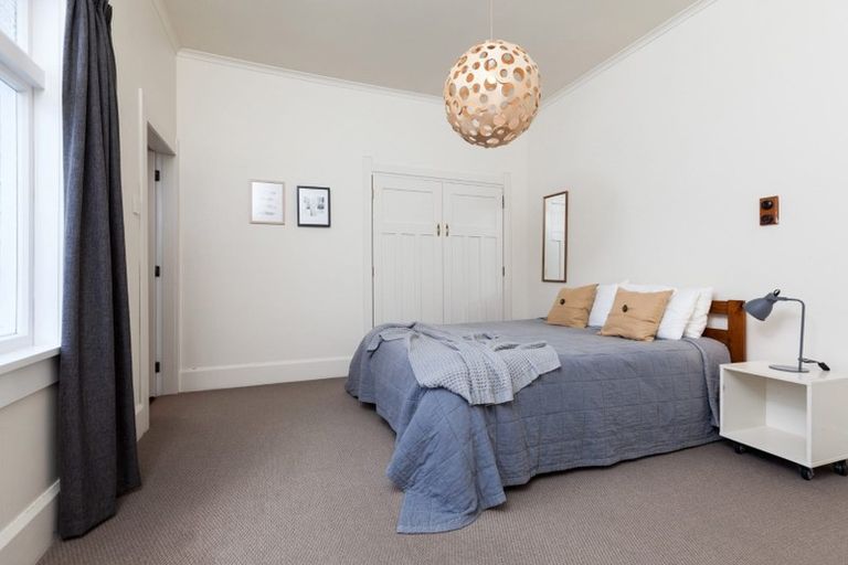 Photo of property in 87 Pendarves Street, New Plymouth, 4310