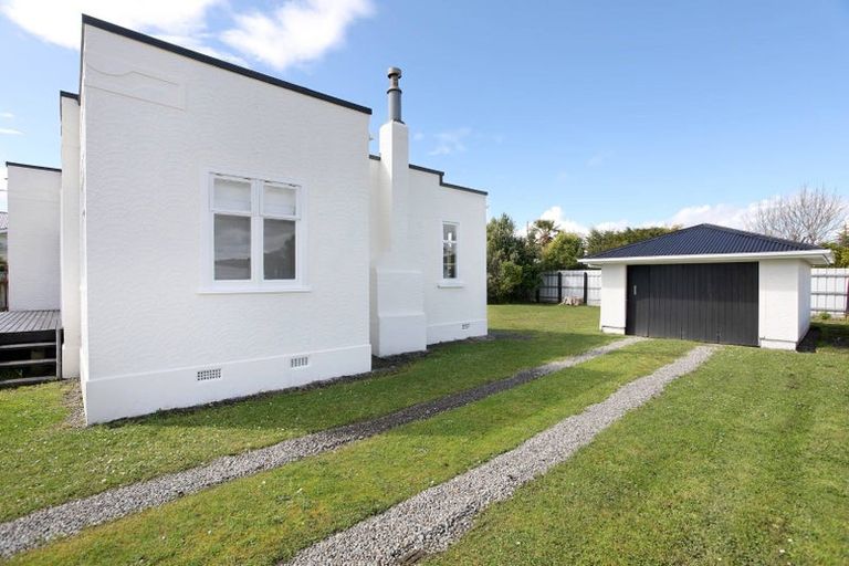 Photo of property in 12 Rira Street, Marton, 4710