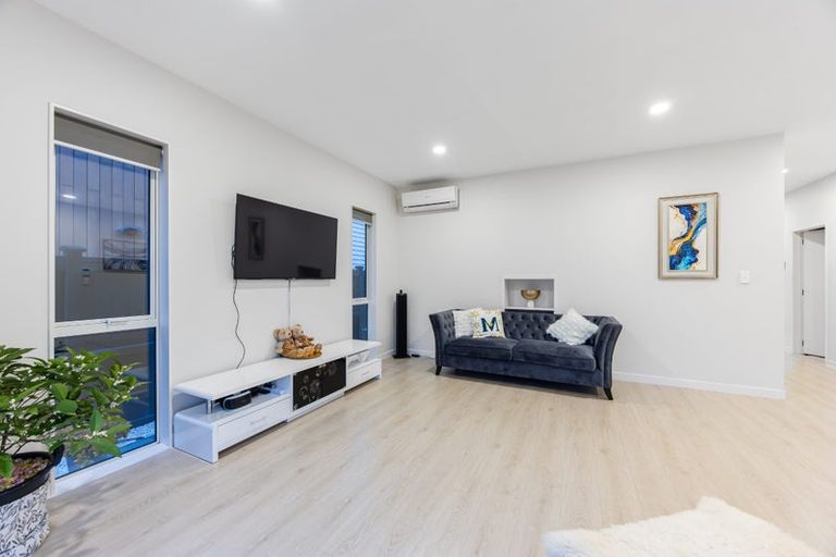 Photo of property in 11 Keel Street, Long Bay, Auckland, 0630