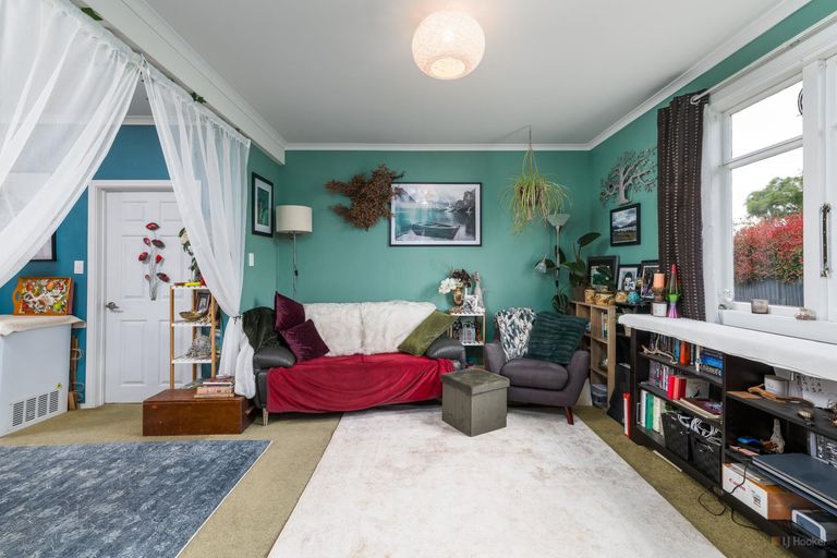 Photo of property in 35 Allan Street, Waimate, 7924