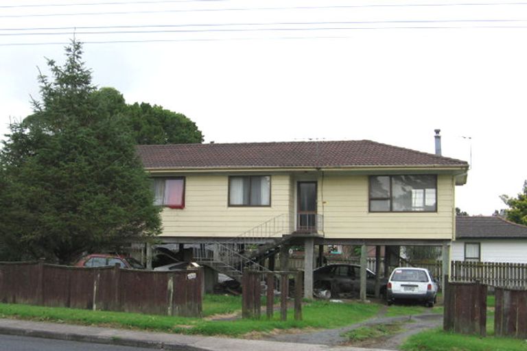Photo of property in 282 Royal Road, Massey, Auckland, 0614