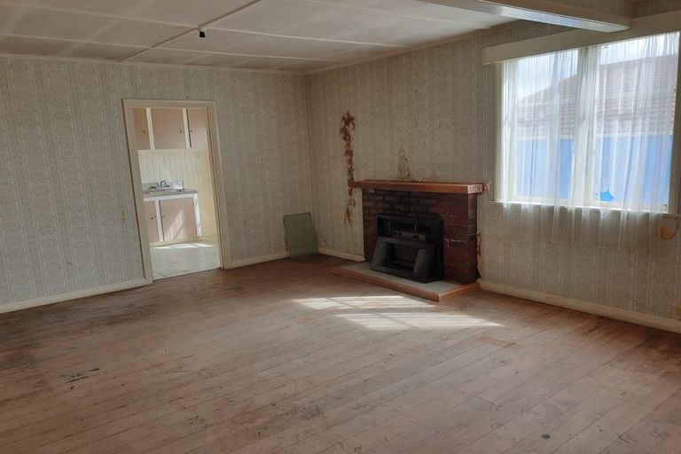 Photo of property in 72 Alexandra Street, Marton, 4710