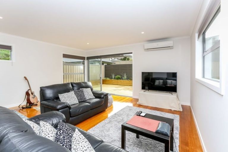 Photo of property in 6 Fern Lane, Whalers Gate, New Plymouth, 4310