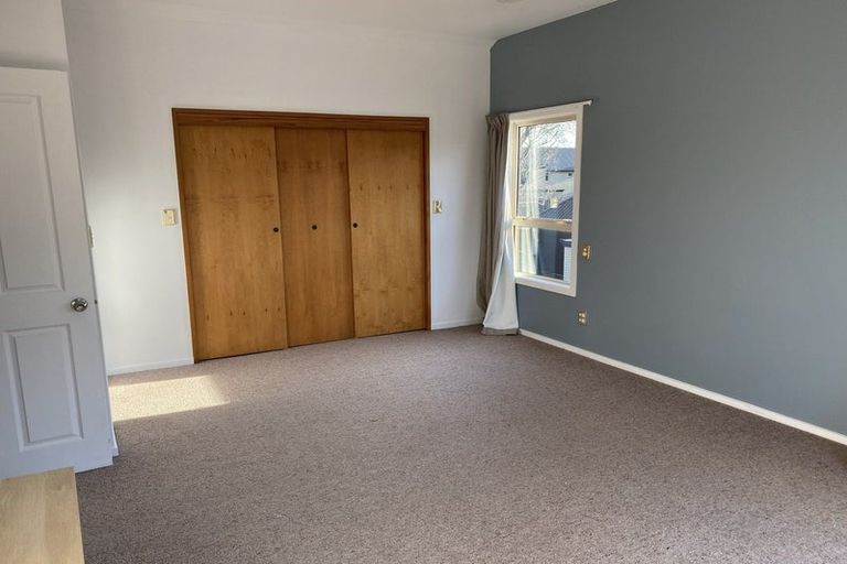 Photo of property in 55 Memorial Avenue, Ilam, Christchurch, 8053