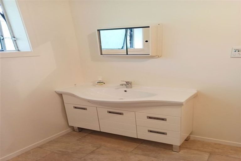 Photo of property in 372 Kaikorai Valley Road, Bradford, Dunedin, 9011