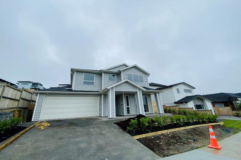 Photo of property in 141 Colonial Drive, Silverdale, 0932