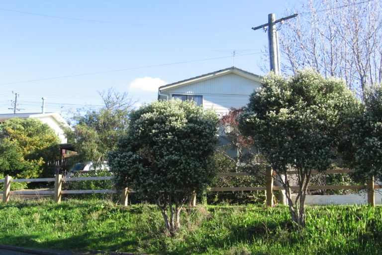 Photo of property in 45 Autumn Avenue, Glen Eden, Auckland, 0602