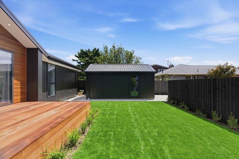 Photo of property in 5a Betwin Avenue, Sockburn, Christchurch, 8042