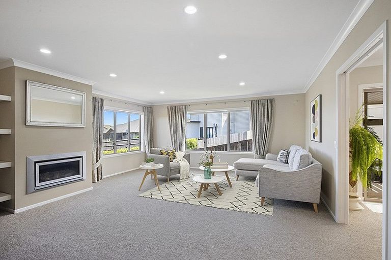 Photo of property in 17 Arthur Carwen Place, Pukekohe, 2120