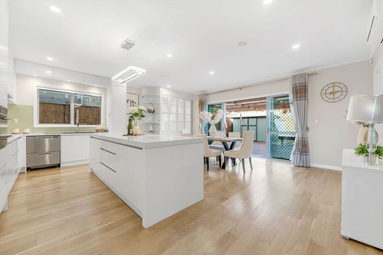 Photo of property in 3 Puoro Street, Flat Bush, Auckland, 2019