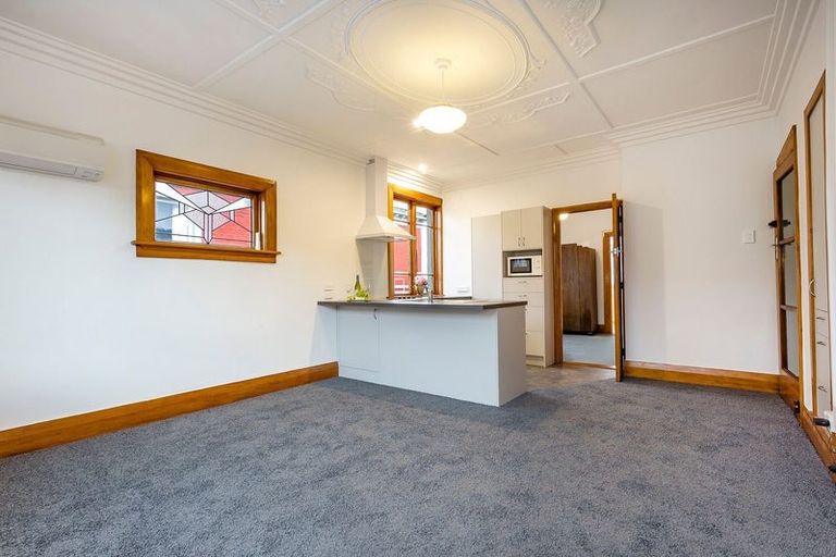Photo of property in 53 Manor Place, Dunedin Central, Dunedin, 9016