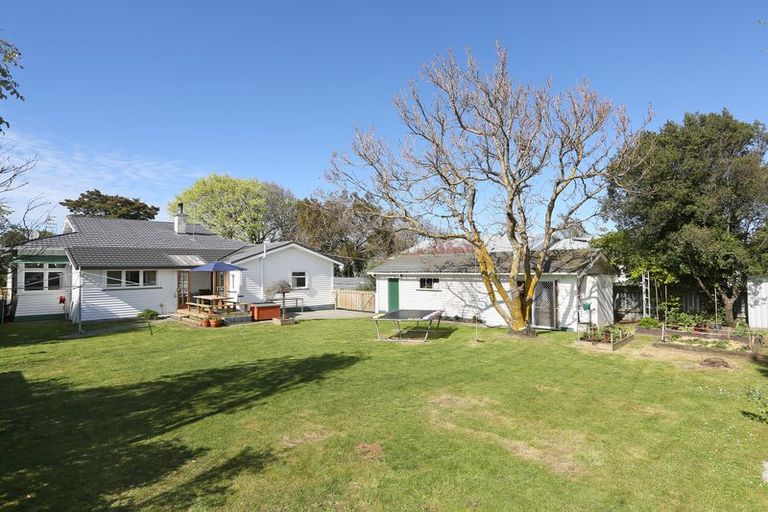 Photo of property in 427 Featherston Street, Palmerston North, 4414