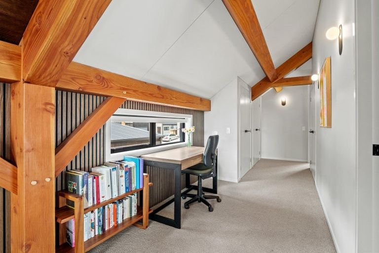 Photo of property in 10 Rushland Road, Jacks Point, 9371