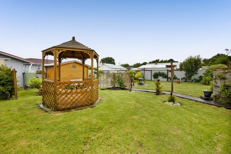 Photo of property in 240 Egmont Street, Patea, 4520
