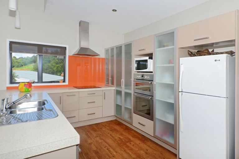 Photo of property in 8 Mcainch Place, Te Kamo, Whangarei, 0112