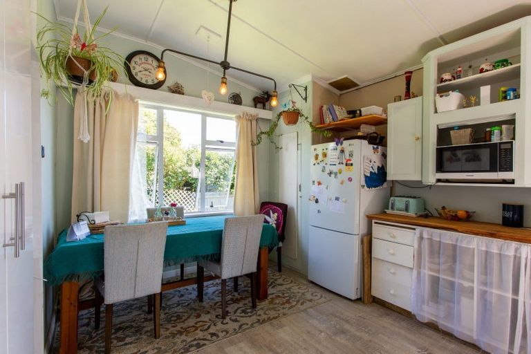 Photo of property in 25 Ruahine Street, Dannevirke, 4930