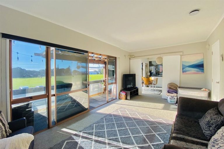 Photo of property in 19 Domain Road, Weymouth, Auckland, 2103