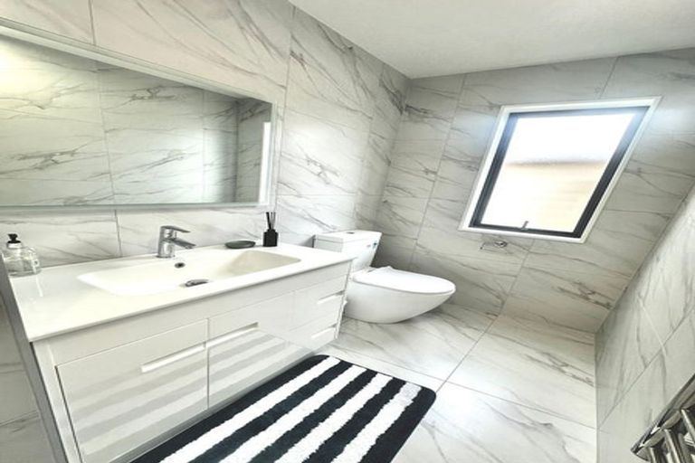 Photo of property in 46a Patons Road, Howick, Auckland, 2014