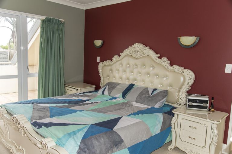 Photo of property in 21 Chippewa Place, Conifer Grove, Takanini, 2112