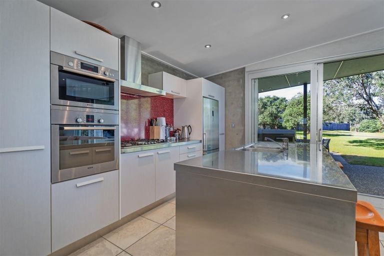 Photo of property in 111 Kauri Crescent, Matarangi, Whitianga, 3592