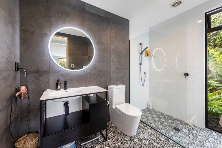 Photo of property in 59 The Circle, Manly, Whangaparaoa, 0930